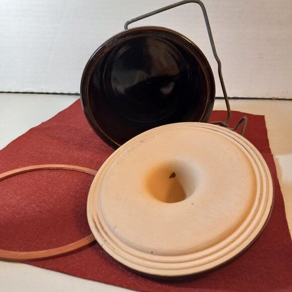 Vintage Medium Brown Crock with Lid Countrycore Grandmacore Butter/Cheese - Picture 3 of 10